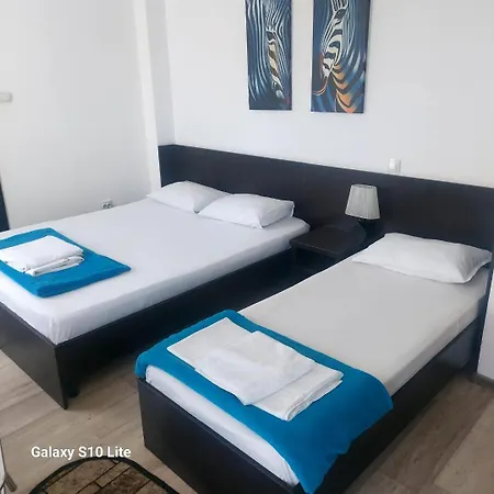 Pensión Complex 3*